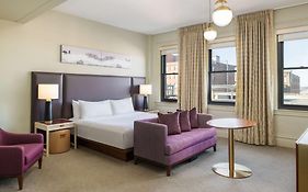 Hotel Savoy Kansas City, Tapestry Collection By Hilton
